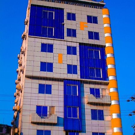 The Alina Hotel & Suites Chittagong Esterno foto