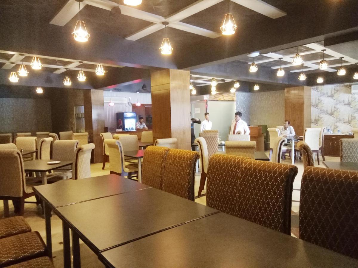 The Alina Hotel & Suites Chittagong Esterno foto